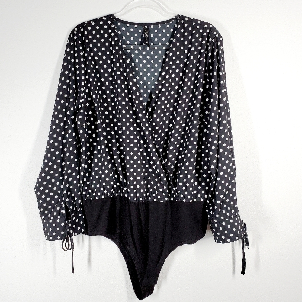 INFLUENCE POLKA DOT BODYSUIT